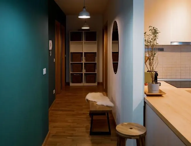 Corner * 부쿠레슈티