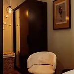 Apartment Corner