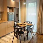 Apartment Corner *