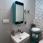 Corner Apartment *