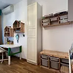 Corner Apartment *
