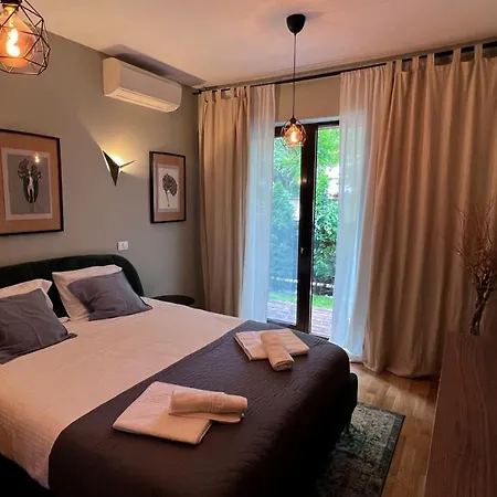 아파트 Corner